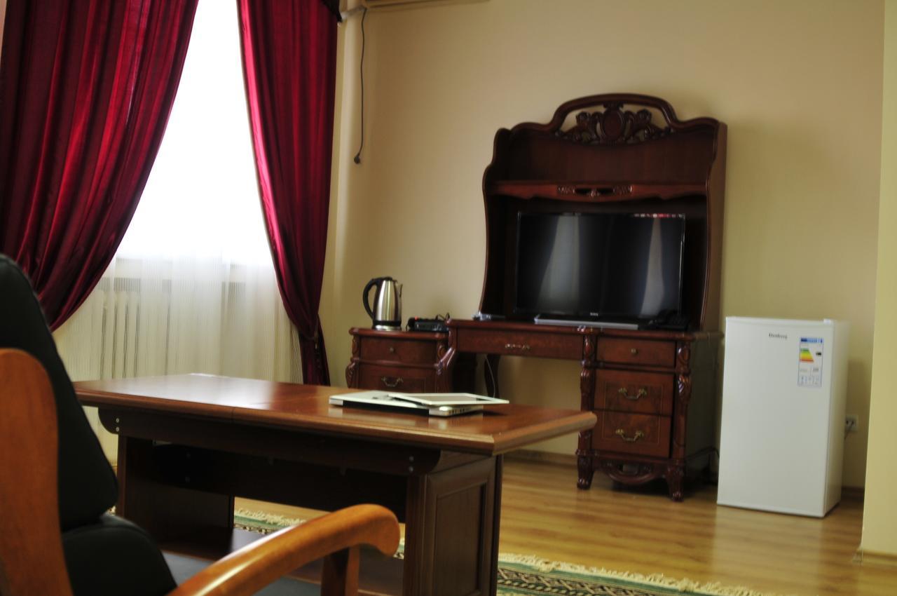 Hotel Sirdaria คีซีลอร์ดา ภายนอก รูปภาพ